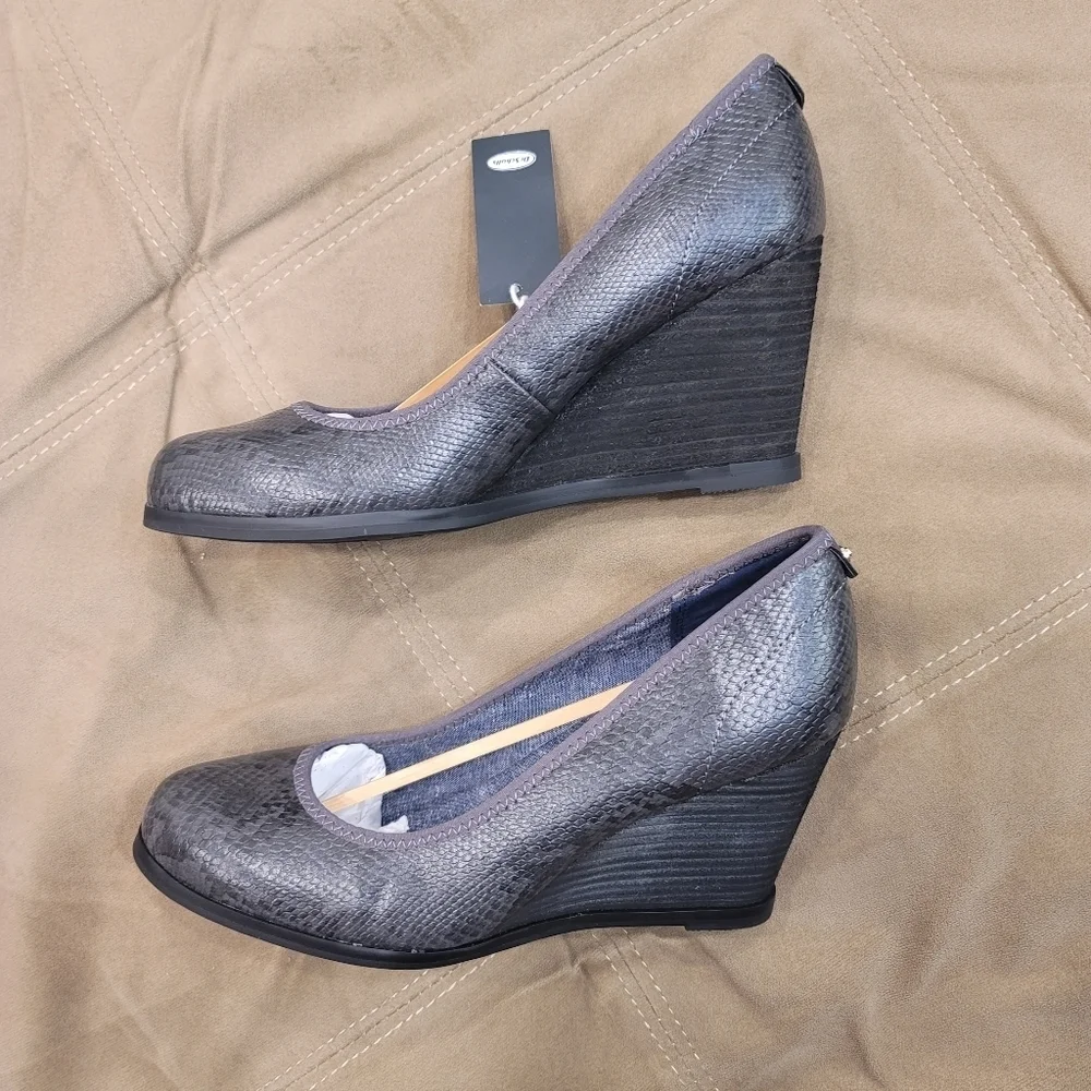 Sz 8M NWT Dr. Scholl's 
